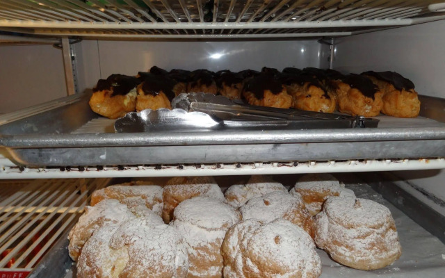 Tip Top Motel Cafe & Bakery