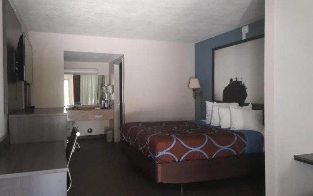 Super 8 Dania/fort Lauderdale