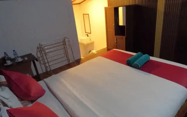 Maryan Moyo Bungalows and resto