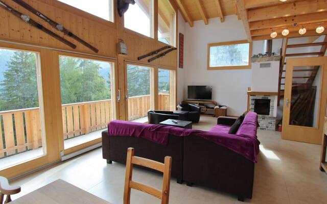 Chalet in La Tzoumaz With Sauna Views