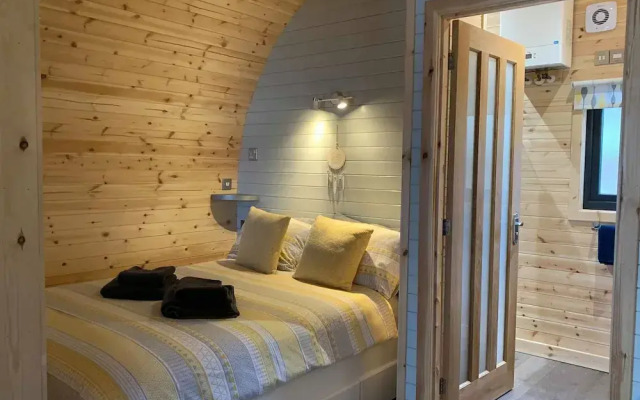 Daviot Luxury Pods