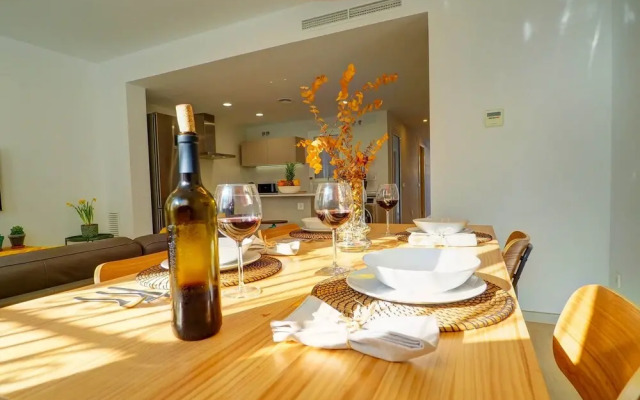 San Sebastian Apartment with Patio by Hello Apartments Sitges