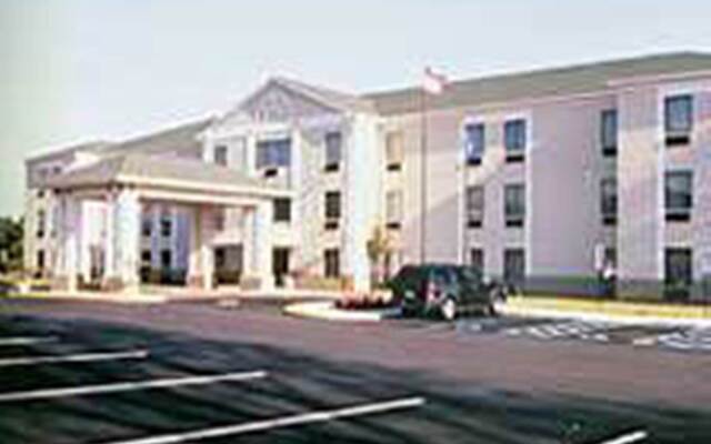 Holiday Inn Express Hotel & Suites Mt. Holly by IHG