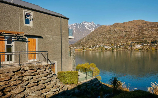 Alpine Village Apartments