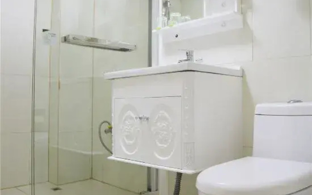 Heng 8 Chain Hotel (Tonglu Xuesheng Road)