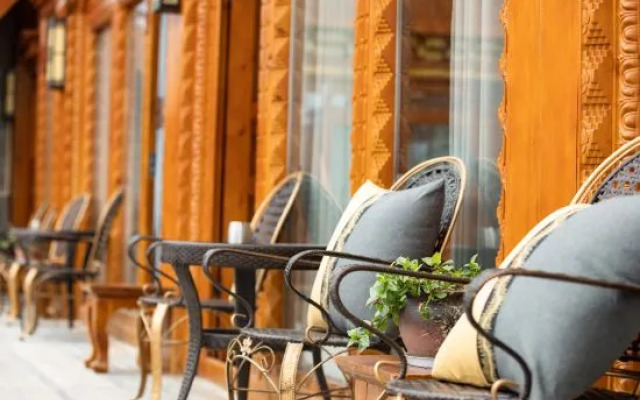 Shangri-La Yunshangyuandan Homestay