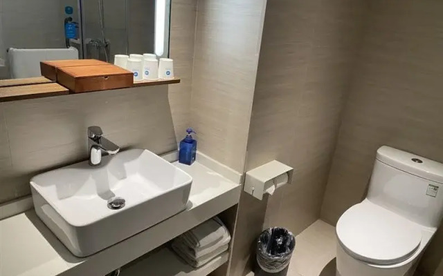 Hanting Express Tianjin Jixian Drum Tower