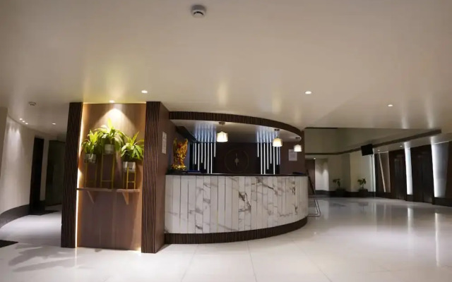 Hotel Sadanand Regency