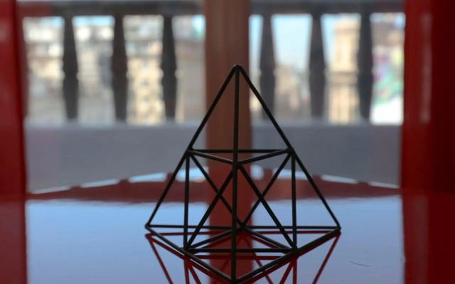 Victoria Avenue Apartment