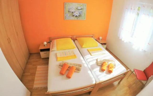 Apartments Mandaric
