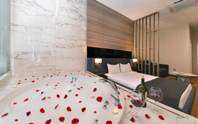 Nish Suites Besiktas