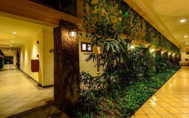 Lotus Garden Hotel