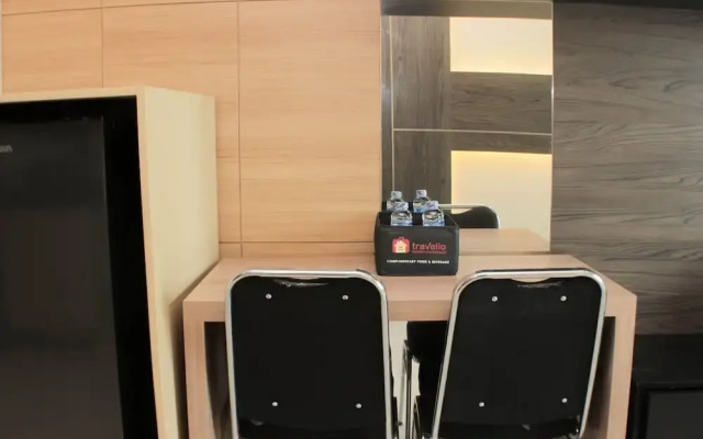 Comfort 1Br At Sky Terrace Apartment