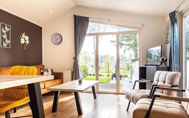Nice chalet with microwave, 3.5 km. from Wageningen