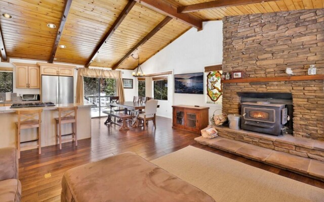 Star Gazing #2089 by Big Bear Vacations