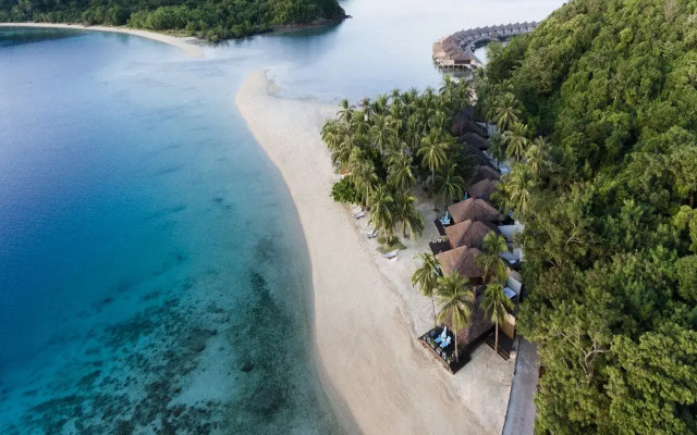Huma Island Resort & Spa