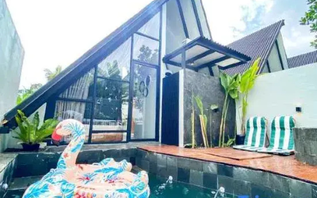 Ubu Villa Coconut