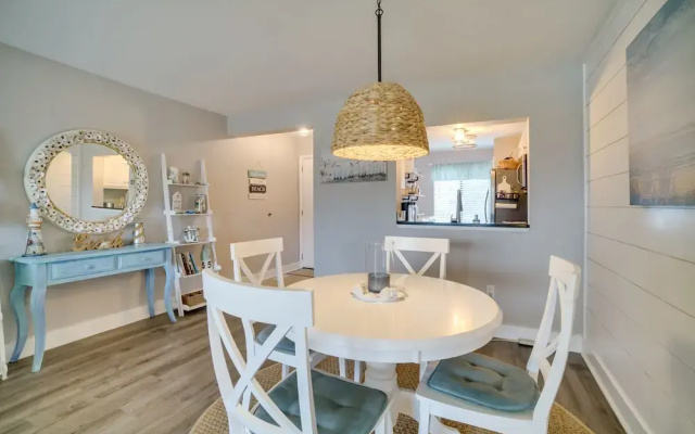 Beachfront Condo w/ 3 Pools on St Helena Island!