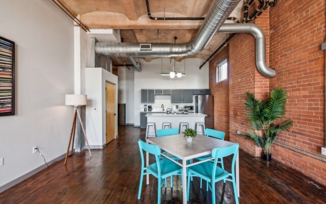 Luxury Historic Loft with Gym