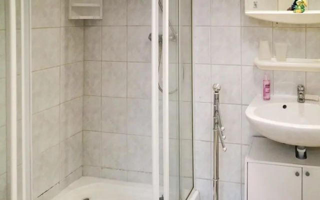 Stunning apartment in Rostock w/