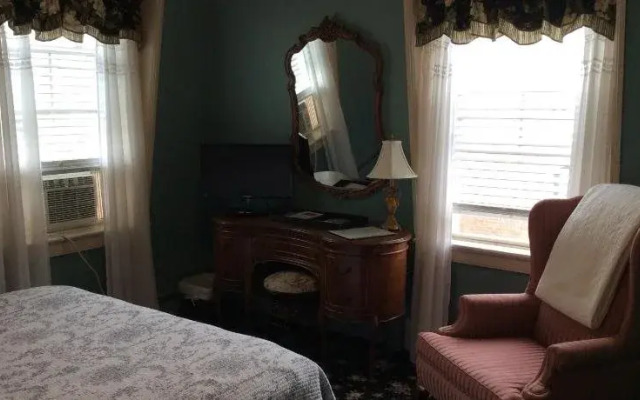 Fair Street Guest House