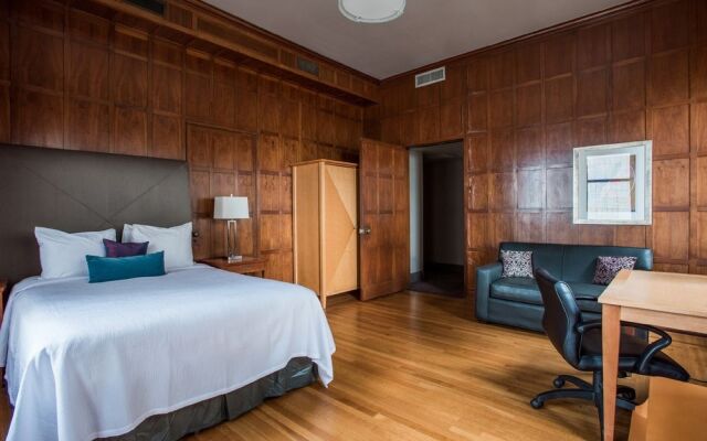 Magnolia Hotel Dallas Downtown