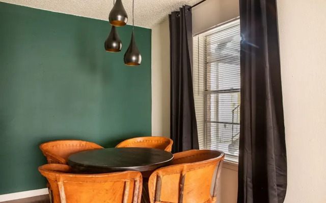 Stylish North Austin Apartments by WanderJaunt