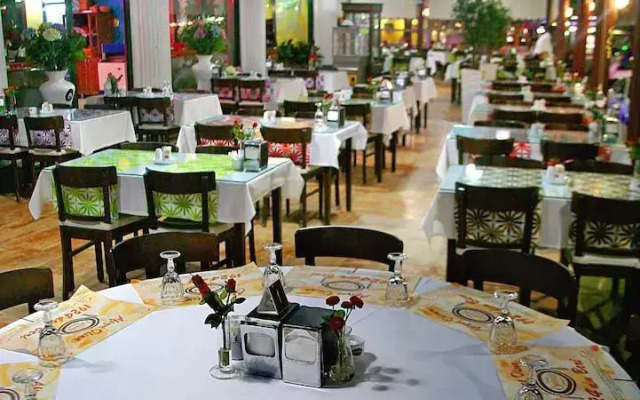 Omur Hotel