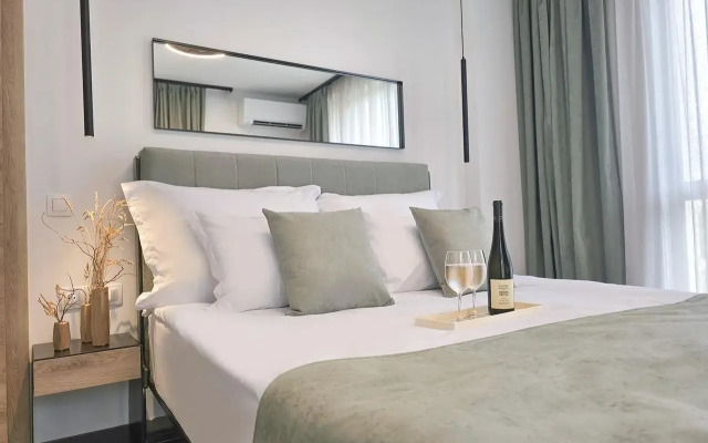 Azur Premium Resort
