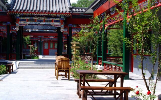 Heyuan International Youth Hostel