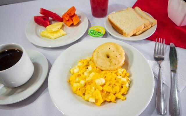 Hotel Marina Suites By Geh Suites