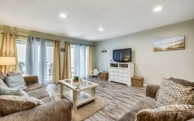 Largo Mar by Book That Condo