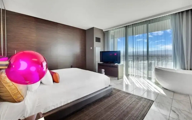 Palms Place Condo Hotel & Casino