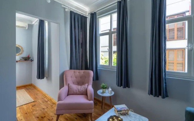 Charming Apartment With Galata View