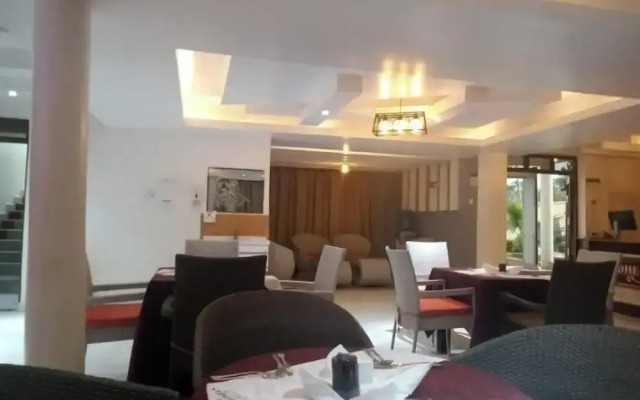 Dhe Jomels Hotel Siaya