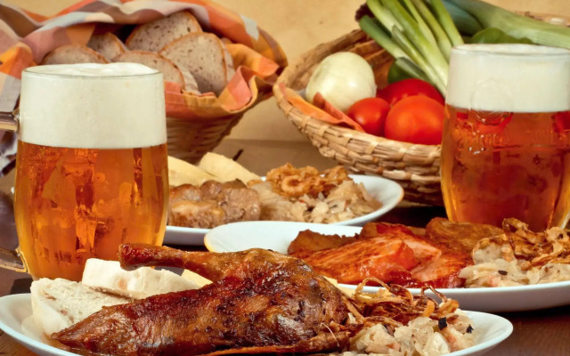 U Zlate Podkovy - At The Golden Horseshoe