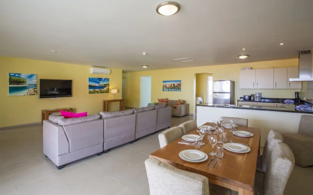 Blue Bay Apartments