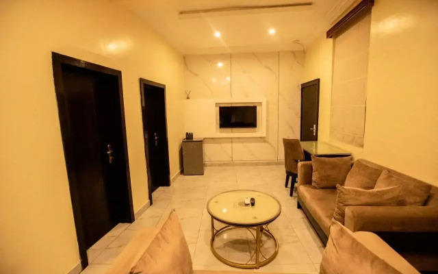 Apartment 79