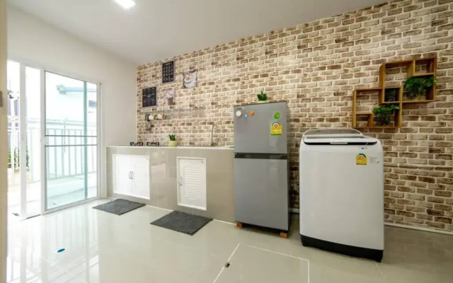 3BRs Townhouse near BigCCentre/Int.School