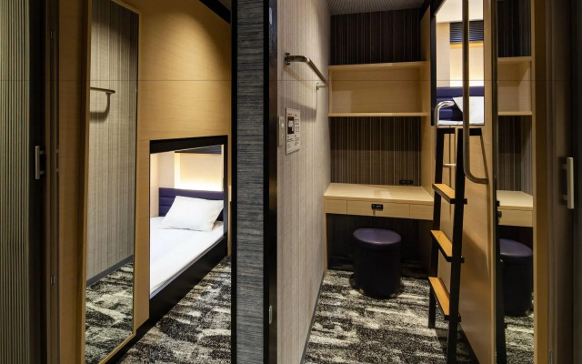 Y's Cabin & Hotel Naha Kokusai Dori