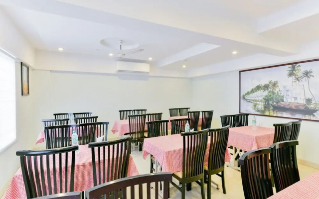 Capital O 17227 Vembanad Tourist Home