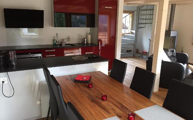 Poschenriedstrasse 22 - Three Bedroom