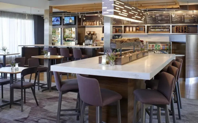 Courtyard by Marriott Milwaukee Brookfield