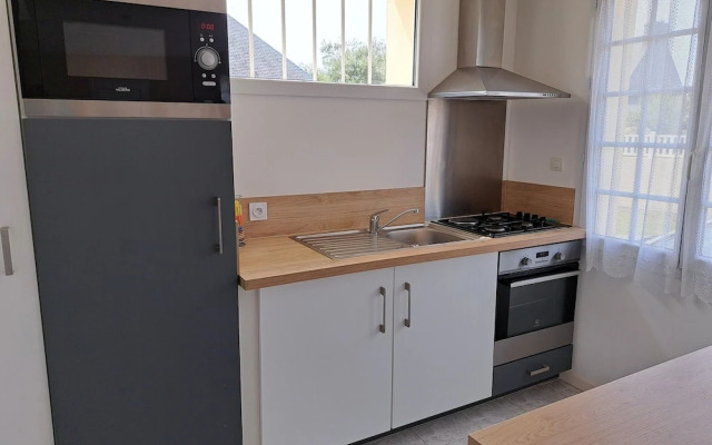 Comfortable Holiday Home Near the Beach