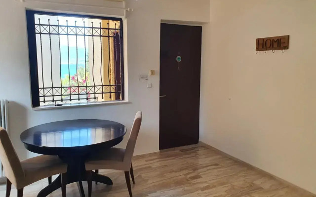Julia's Apartment