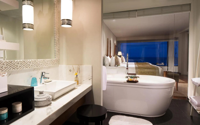 Samabe Bali Suites & Villas