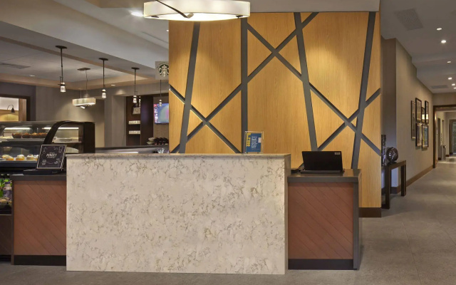 Hyatt Place Chapel Hill / Southern Village