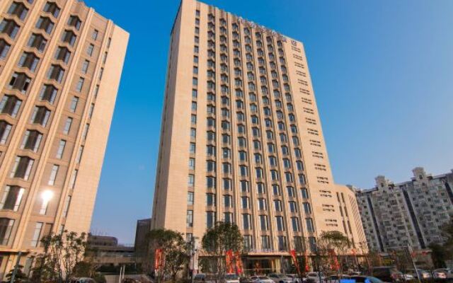 Yitel Collection (Shanghai Qiantan Yangsi SubwayStation Road)