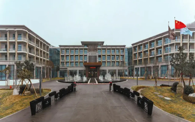 ShengSi Maison New Century Hotel