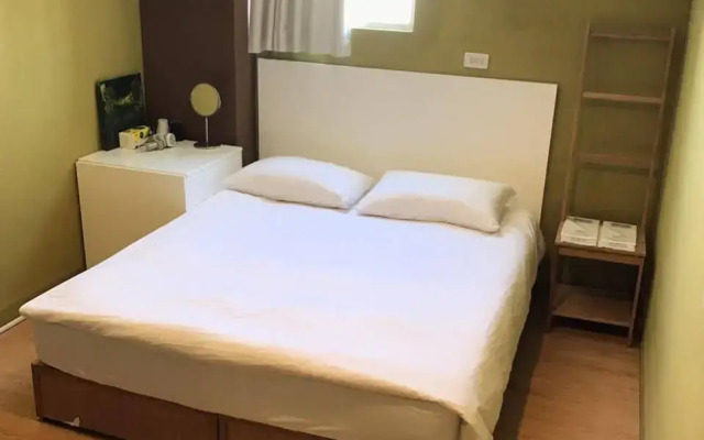 Chidoriya Hostel